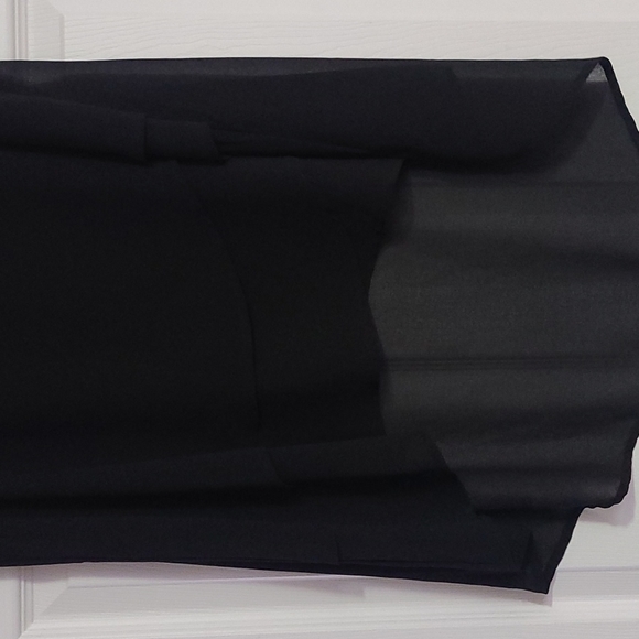 Forever 21 High Low Top - Picture 4 of 5